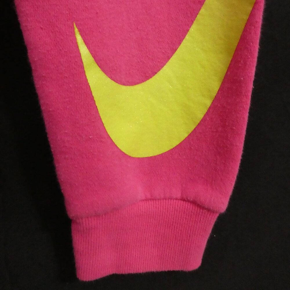 NIKE size 6 Girls Active Fleece Training Sweatpants Joggers in Hyper Pink - Picture 8 of 15